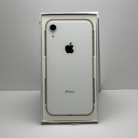 Excellent Condition - Apple iPhone XR (A1984), 64GB Unlocked - Picture 3 of 4